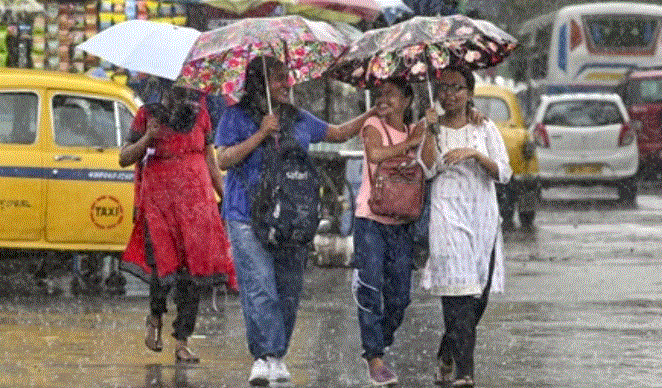 Photo of केरल-महाराष्ट्र में आफत बनी बारिश, दिल्ली-बिहार और राजस्थान में आज बरसेंगे बादल