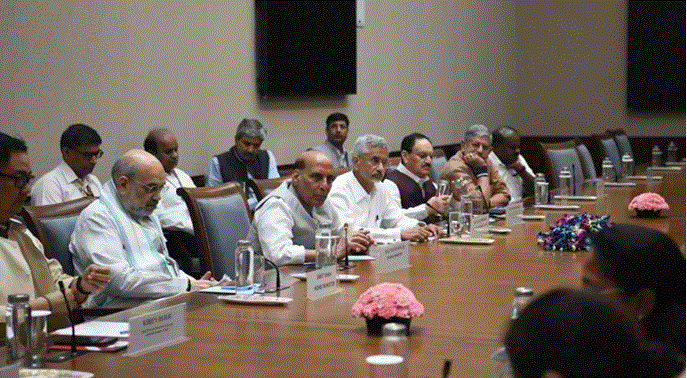 Photo of  ऑपरेशन सिंदूर की सफलता पर आज सर्वदलीय बैठक, सीमा सुरक्षा से जुड़े मामलों पर होगा मंथन