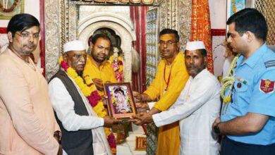 Photo of पुष्कर के ब्रह्मा मंदिर में पूजा करने पहुंचे राज्यपाल, अजमेर में अधिकारियों के साथ बैठक की