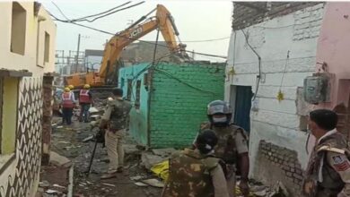 Photo of खंडवा में अतिक्रमण पर सबसे बड़ी कार्रवाई,137 से अधिक घरों पर चला बुलडोजर