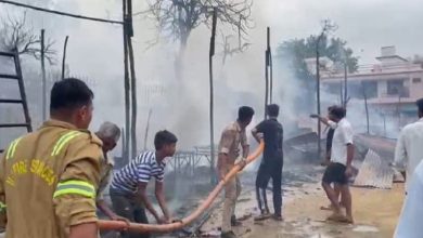 Photo of बदायूं में बड़ी घटना: नुमाइश मेले में लगी भीषण आग, 20 से अधिक दुकानें जलकर राख