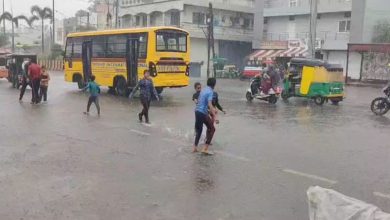 Photo of इंदौर में भारी बारिश, एक घंटे की झमाझम में कई बस्तियां जलमग्न