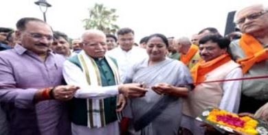 Photo of आपातकाल पर प्रदर्शनी, सीएम रेखा और केंद्रीय मंत्री मनोहर लाल ने किया उद्घाटन