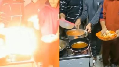 Photo of खाना बनाने किचन में गए दोस्त, आलू की सब्जी बनाते हुए लगा दी कमरे में आग