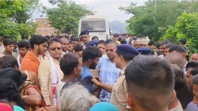 Photo of बिहार: स्कूल जा रहे छात्र को स्कार्पियो ने कुचला, मौत के बाद लोगों ने किया बवाल