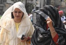 Photo of दिल्ली में उमस भरी गर्मी : तापमान 39 डिग्री पार, आज से बादल और बारिश की उम्मीद