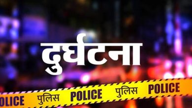 Photo of दिल्ली: अज्ञात वाहन की टक्कर से स्कूटी सवार नाले में गिरा