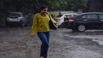Photo of दिल्ली में मौसम रहेगा सुहावना, आज के लिए बारिश का यलो अलर्ट