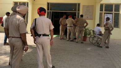 Photo of फर्जी एनकाउंटर की फर्जी कहानी: सादे कपड़े, चोरी की गाड़ी और दूसरे की राइफल… 