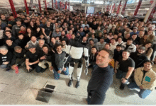 Photo of Tesla के Optimus ह्यूमनॉइड रोबोट प्रोग्राम के चीफ ने छोड़ी कंपनी
