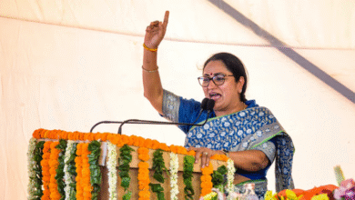 Photo of दिल्ली: मुख्यमंत्री रेखा गुप्ता ने कहा- दिल्ली में आएगी साफ-सुथरी नई शराब नीति