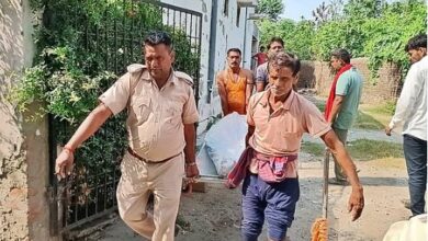 Photo of काम पर निकले मजदूर को तेज रफ्तार कार ने कुचला, मौके पर ही मौत; गांव में पसरा मातम