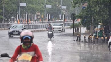 Photo of मौसम की चाल अनोखी! इंदौर में चढ़ता पारा, छिपती बारिश