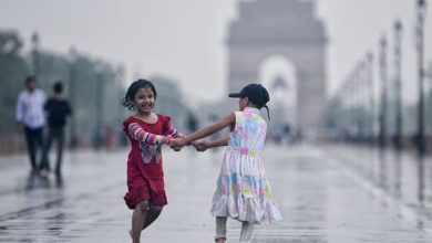 Photo of दिल्ली-एनसीआर में मानसून ने पकड़ी रफ्तार, रात भर से चल रही रुक-रुक कर बारिश