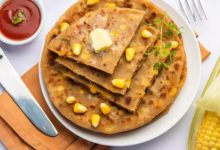 Photo of ब्रेकफास्ट में खाना है कुछ टेस्टी, तो ट्राई करें Corn Cheese Paratha