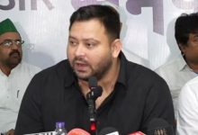 Photo of राष्ट्रपिता महात्मा गांधी के परपोते से तेजस्वी यादव ने मांगी माफी