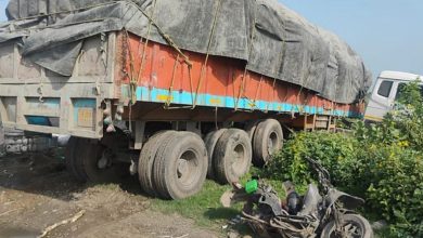 Photo of हरियाणा: रेवाड़ी में सीमेंट से भरे ट्रक ने स्कूटी सवार को मारी टक्कर