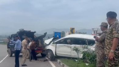 Photo of उधमपुर में सड़क हादसा, ट्रक ने कार को मारी टक्कर; पांच अमरनाथ यात्री घायल