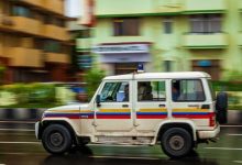 Photo of महाराष्ट्र: जितेंद्र आव्हाड को पुलिस ने सड़क पर घसीटा…