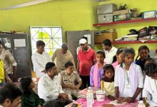 Photo of बिहार: कस्तूरबा गांधी आवासीय विद्यालय की छात्रा लापता, परिजनों ने किया जमकर हंगामा