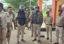Photo of बिहार: भूमि विवाद में दो पक्षों के बीच मारपीट, पुलिस पर भी हुआ हमला