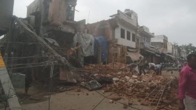 Photo of कपूरथला में हादसा: सब्जी मंडी क्षेत्र में देर रात गिरी 100 साल पुरानी इमारत