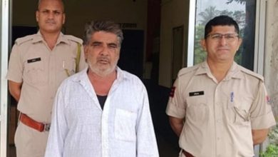 Photo of अजमेर: ऑनर किलिंग में लिव-इन पार्टनर की हत्या के मामले में करिश्मा का पिता गिरफ्तार