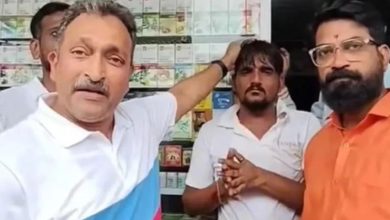 Photo of मुंबई में MNS कार्यकर्ताओं की गुंडागर्दी, व्हाट्सएप स्टेटस लगाने पर राजस्थान के शख्स को पीटा
