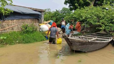 Photo of  बिहार: गंगा नदी में जलस्तर बढ़ने से गनियारी टोला में बाढ़ का खतरा