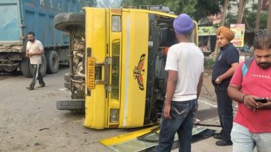 Photo of खन्ना में हादसा: धागा फैक्टरी जा रही महिलाओं की बस को टिप्पर ने मारी टक्कर