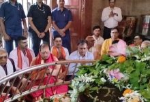 Photo of श्रावणी मेले के दौरान अशोक धाम में उमड़ा श्रद्धालुओं का सैलाब, डिप्टी सीएम ने किया रुद्राभिषेक