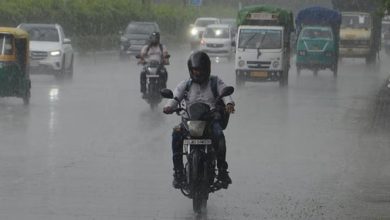 Photo of  दिल्ली-NCR में बारिश से मौसम हुआ सुहावना, जलभराव ने रोकी राजधानी की चाल