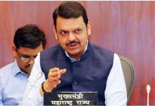 Photo of महाराष्ट्र: MLA हॉस्टल में शिवसेना विधायक के उपद्रव को लेकर जमकर बवाल