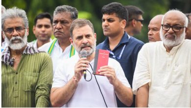 Photo of राहुल गांधी बोले- चुनाव आयोग बिहार में हमारे वोटरों की चोरी कर रहा