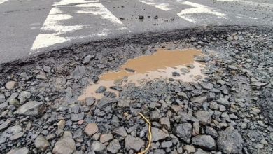 Photo of  इंदौर में बारिश के साथ सड़कों की चूरी भी बही, नजर आने लगे गड्ढे