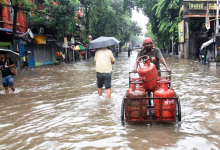 Photo of दिल्ली-यूपी में जमकर हो रही बारिश से जनजीवन प्रभावित