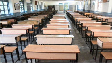 Photo of यूपी : मैनपुरी के 62 स्कूलों की पूरी लिस्ट, जिन्हें तीन दिन में बंद करने के दिए गए आदेश