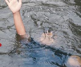 Photo of विकासनगर में पानी से भरे गड्ढे में डूबने से भाई की मौत… बहन गंभीर