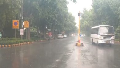 Photo of दिल्ली-एनसीआर में बारिश से मौसम हुआ खुशनुमा