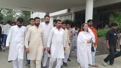 Photo of कैथल थाने में पुलिस की बर्बरता: महिला की पिटाई के लगे गंभीर आरोप