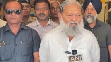 Photo of फिनिक्स क्लब की बिजली काटने पर ऊर्जा मंत्री विज का सख्त एक्शन, कार्यकारी अभियंता हरीश गोयल निलंबित