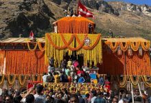 Photo of बदरीनाथ मंदिर में ऑनलाइन पूजा कराने का दावा, वीडियो वायरल होने पर बीकेटीसी ने दर्ज कराई शिकायत