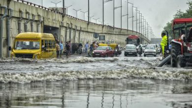 Photo of दिल्ली में बाढ़ का खतरा, मुंबई में बारिश से हाल बेहाल