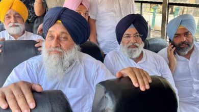 Photo of मोहाली कोर्ट में मजीठिया की पेशी: विरोध करने पहुंचे सुखबीर बादल हिरासत में