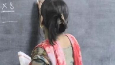 Photo of नाबालिग छात्र पर आया 40 साल की महिला टीचर का दिल, एंटी-एंग्जाइटी की दवा देकर बनाती रही शारीरिक संबंध