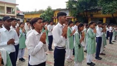 Photo of उत्तराखंड: स्कूलों की प्रार्थना सभा में आज से बच्चे पढ़ेंगे श्रीमद्भगवद् गीता
