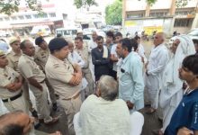 Photo of महिला शिक्षिका हत्याकांड: भिवानी में पोस्टमार्टम के 12 घंटे बाद भी परिजनों ने नहीं लिया शव