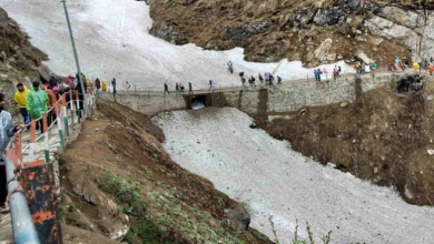 Photo of केदारनाथ यात्रा: पैदल मार्ग पर पहाड़ी से गिरे भारी पत्थर, चपेट में आने से महाराष्ट्र के यात्री की मौत