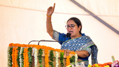 Photo of दिल्ली की मुख्यमंत्री स्वस्थ, जल्द काम पर लौटेंगी; अब सीआरपीएफ के सुरक्षा घेरे में रहेंगी सीएम