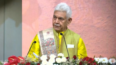 Photo of शिक्षक समेत दो सरकारी कर्मचारी निकले लश्कर-ए-तैयबा के मददगार, एलजी सिन्हा ने किया बर्खास्त